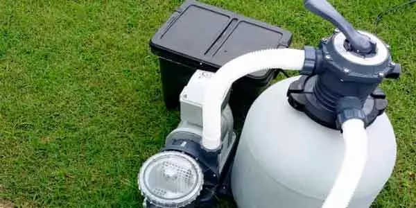 CÓMO PONER A PUNTO LA PISCINA 4 Bomba y filtración e arena para piscinas