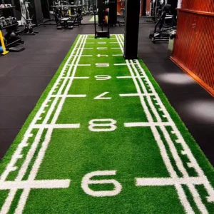 Césped artificial marcado